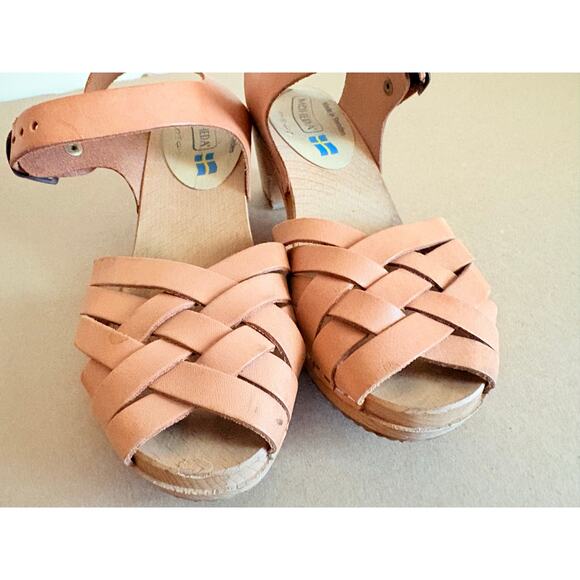 Moheda Swedish Leather Clogs Sandals Tan Woven Strappy Wood Heel Size 38 EU 7 US - Picture 3 of 6